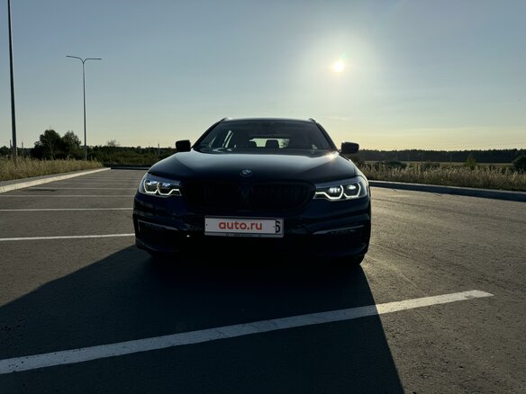 2020 BMW 5 серии 530d xDrive VII (G30/G31/G38), синий, 3100000 рублей - вид 24