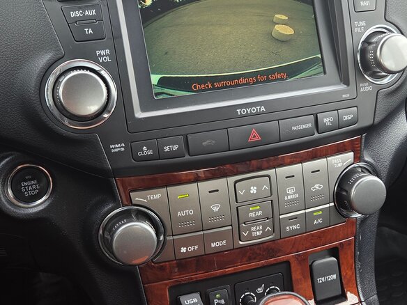 2013 Toyota Highlander II (XU40) Рестайлинг, белый, 2390000 рублей - вид 13