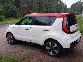 2018 Kia Soul II Рестайлинг, белый, 2100000 рублей, вид 4