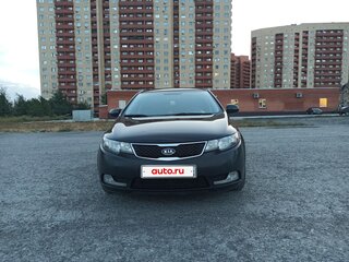 2013 Kia Cerato 6-speed II, чёрный, 850000 рублей, вид 3
