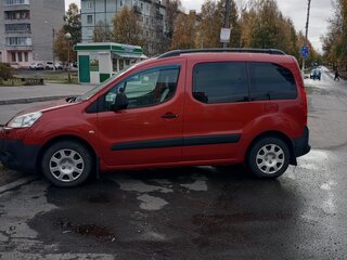 2008 Peugeot Partner II, красный, 600000 рублей, вид 4