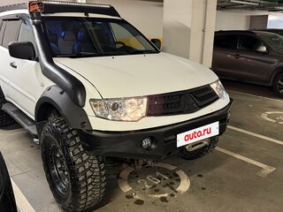 2013 Mitsubishi Pajero Sport II Рестайлинг, белый, 2200000 рублей, вид 3
