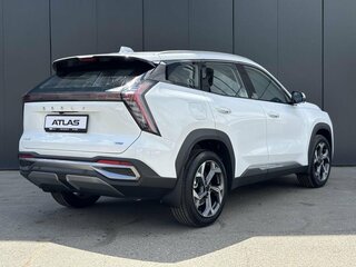 2024 Geely Atlas II, белый, 4017190 рублей, вид 4