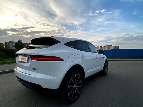 2019 Jaguar E-Pace I, белый, 2800000 рублей - вид 1