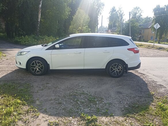 2014 Ford Focus III, белый, 700000 рублей