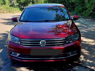2018 Volkswagen Passat (North America and China) I Рестайлинг, красный, 2300000 рублей, вид 1