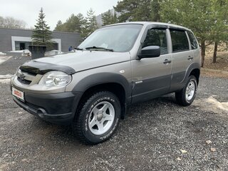 2016 Chevrolet Niva I Рестайлинг, золотистый, 780000 рублей, вид 2