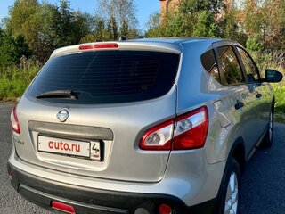 2011 Nissan Qashqai I Рестайлинг, серебристый, 1250000 рублей, вид 5