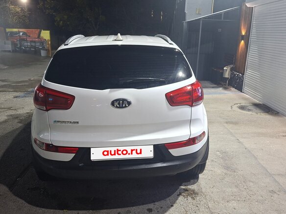 2014 Kia Sportage III Рестайлинг, белый, 1600000 рублей - вид 2