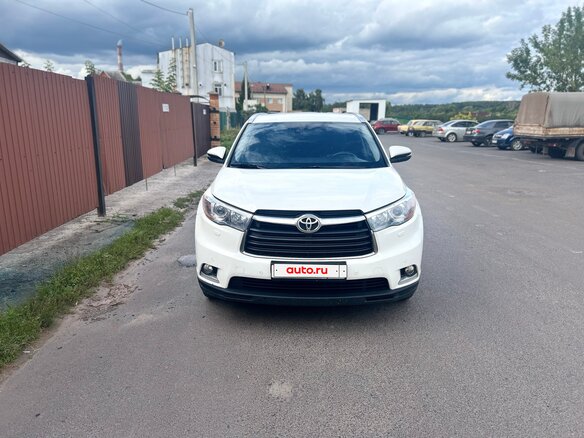 2014 Toyota Highlander III (XU50), белый, 2350000 рублей