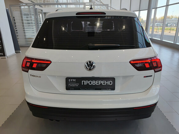 2020 Volkswagen Tiguan II, белый, 2799000 рублей - вид 5