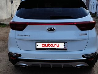 2019 Kia Sportage IV Рестайлинг, белый, 2350000 рублей, вид 4