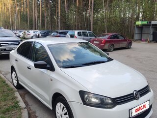 2014 Volkswagen Polo V, белый, 565000 рублей, вид 4