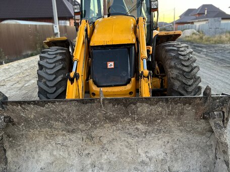2007 JCB 4CX, 7000000 рублей, вид 3