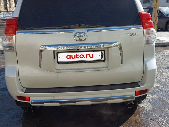 2013 Toyota Land Cruiser Prado 150 Series, белый, 3100000 рублей - вид 1