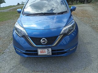 2018 Nissan Note e-Power II Рестайлинг, синий, 1500000 рублей, вид 2