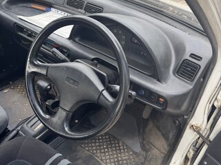 1990 Daihatsu Mira III, белый, 55000 рублей, вид 2