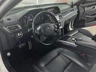 2013 Mercedes-Benz E-Класс 200 IV (W212, S212, C207) Рестайлинг, белый, 2100000 рублей, вид 2
