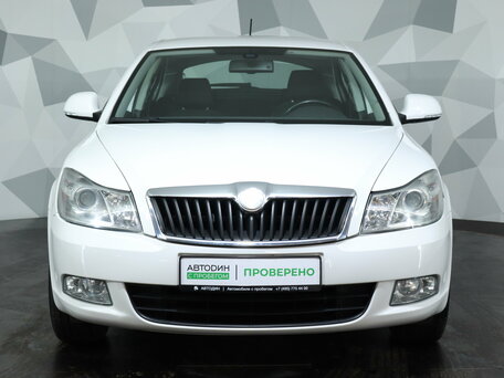 2013 Skoda Octavia II (A5) Рестайлинг, белый, 909000 рублей, вид 2