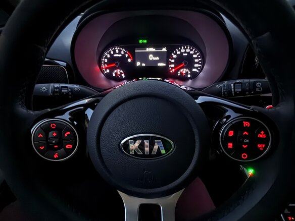 2021 Kia Soul III, белый, 2540000 рублей - вид 12