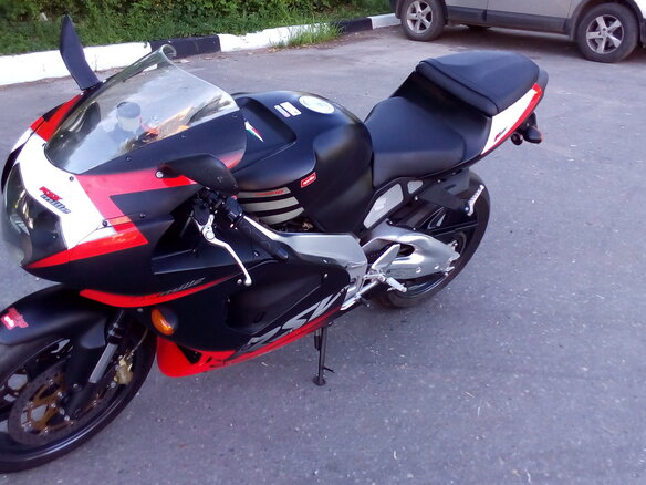 2002 Aprilia RSV Mille, чёрный - вид 3