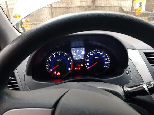 2016 Hyundai Solaris I Рестайлинг, чёрный, 1200000 рублей - вид 5