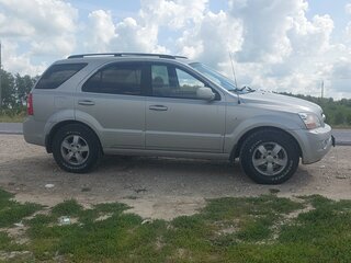 2009 Kia Sorento I Рестайлинг, серебристый, 700000 рублей, вид 1