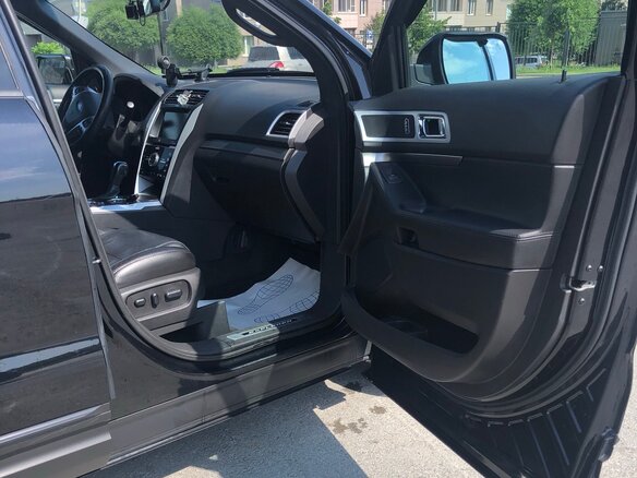 2013 Ford Explorer Sport V, чёрный, 2200000 рублей - вид 22