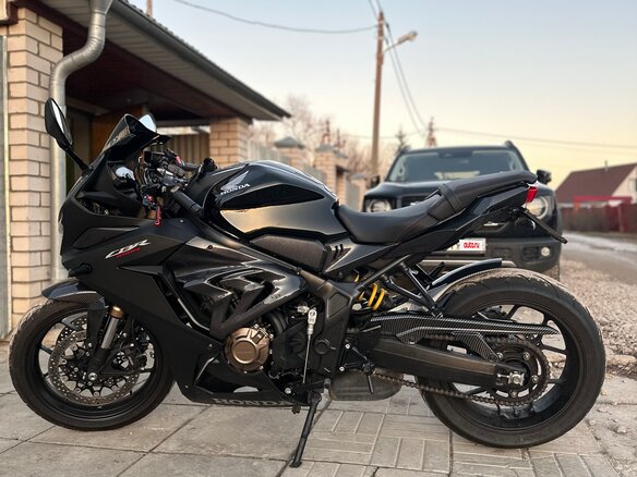 2021 Honda CBR 650R, чёрный, 1000000 рублей - вид 1