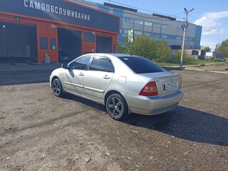 2006 Toyota Corolla IX (E120, E130) Рестайлинг, серебристый, 565000 рублей, вид 3