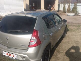 2013 Renault Sandero I, бежевый, 550000 рублей, вид 4