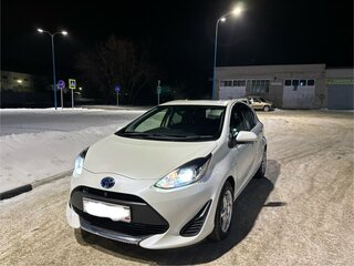 2019 Toyota Aqua I Рестайлинг 2, белый, 1680000 рублей, вид 1