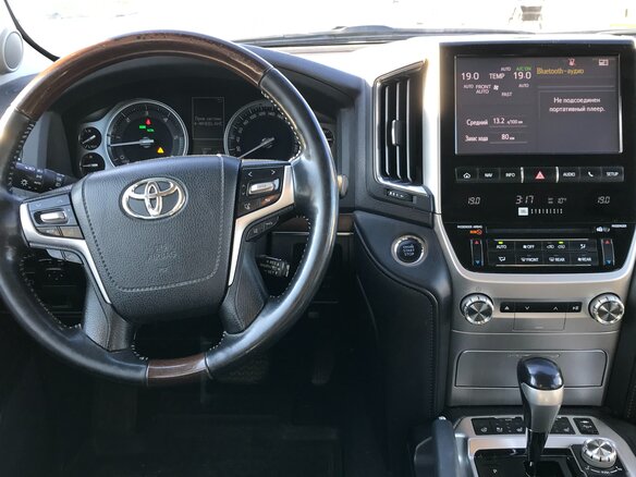 2016 Toyota Land Cruiser 200 Series Рестайлинг 2, чёрный, 5715000 рублей - вид 6