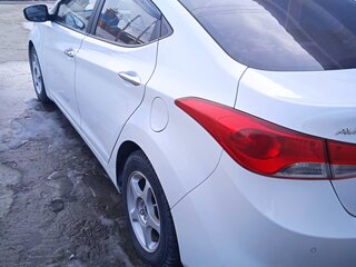 2011 Hyundai Avante V, белый, 1000000 рублей, вид 4