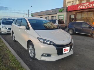 2014 Toyota Wish II Рестайлинг, белый, 1850000 рублей, вид 2