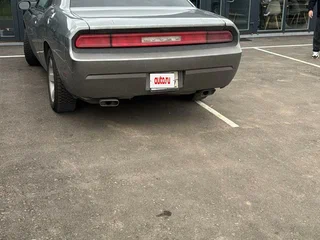 2011 Dodge Challenger III Рестайлинг, серый, 1600000 рублей, вид 2