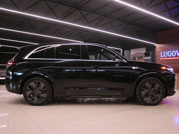 2024 Li Auto (Lixiang) L7 52.3 kWh I Рестайлинг, чёрный - вид 1