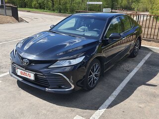 2021 Toyota Camry VIII (XV70) Рестайлинг, чёрный, 4000000 рублей, вид 1