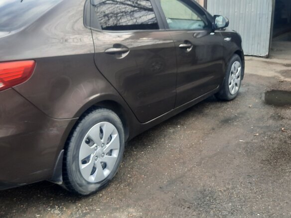 2016 Kia Rio III Рестайлинг, коричневый, 1300000 рублей - вид 9