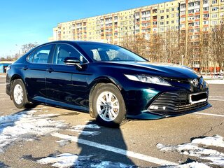 2020 Toyota Camry VIII (XV70), зелёный, 3950000 рублей, вид 2