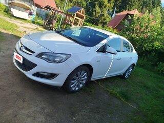 2013 Opel Astra J Рестайлинг, белый, 550000 рублей, вид 1
