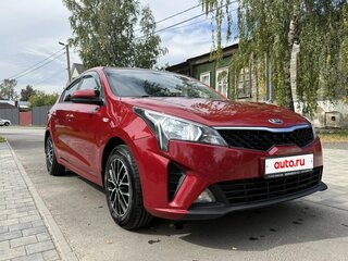 2021 Kia Rio IV Рестайлинг, красный, 1650000 рублей, вид 2