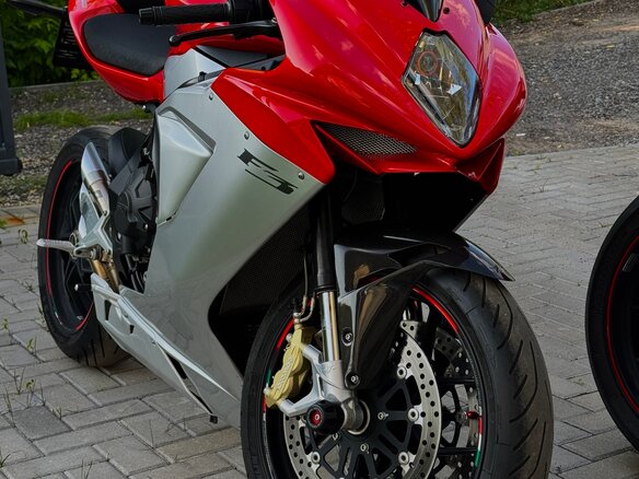 2013 MV Agusta F3 675, красный, 890000 рублей - вид 8