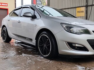 2013 Opel Astra J Рестайлинг, серебристый, 780000 рублей, вид 5