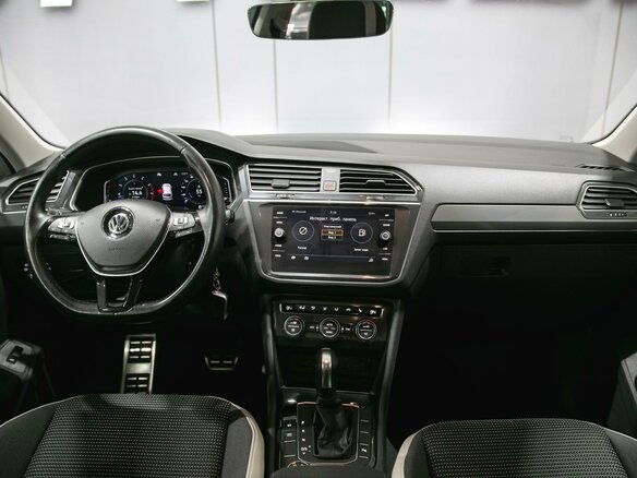 2019 Volkswagen Tiguan II, белый, 2650000 рублей - вид 14