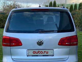 2014 Volkswagen Touran I Рестайлинг 2, серебристый, 1000000 рублей, вид 5