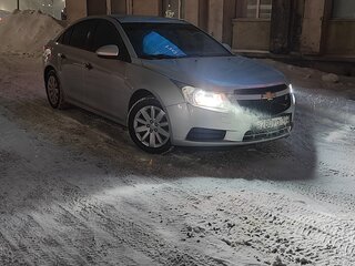 2010 Chevrolet Cruze I, серебристый, 550000 рублей, вид 2