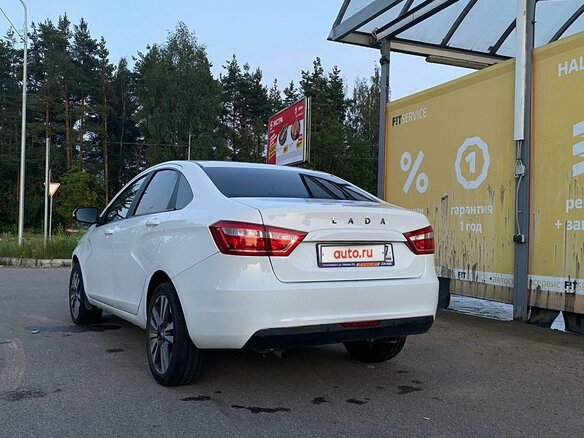 2021 Lada (ВАЗ) Vesta I, белый, 1380000 рублей - вид 2