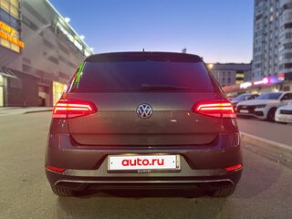 2019 Volkswagen Golf VII Рестайлинг, серый, 1400000 рублей, вид 5