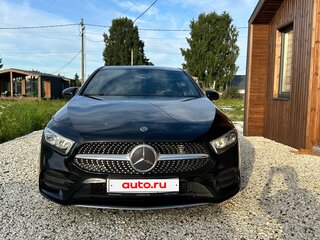 2019 Mercedes-Benz A-Класс 200 IV (W177), чёрный, 2390000 рублей, вид 3